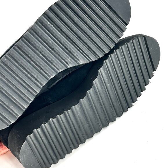 Amalfi by Rangoni Enrico Chelsea Boot 4 NWOT Black Suede Ankle Booties - Picture 3 of 7